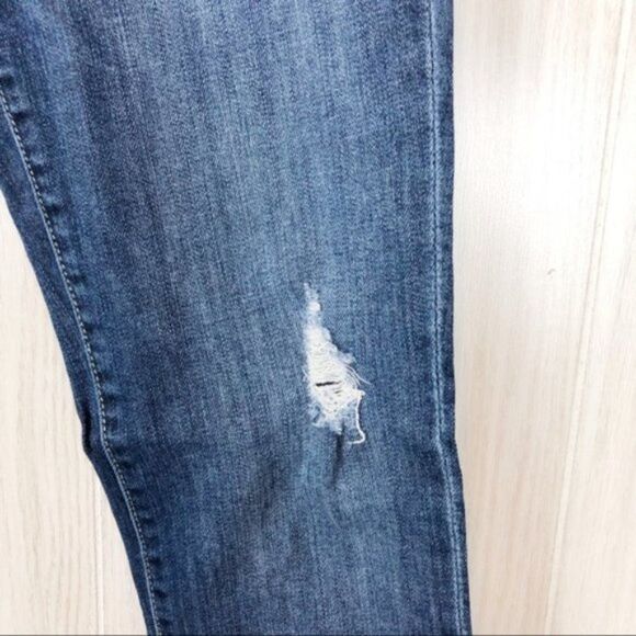 KUT From The Kloth | Medium Wash Straight Leg Jeans Size 2 - Picture 5 of 7